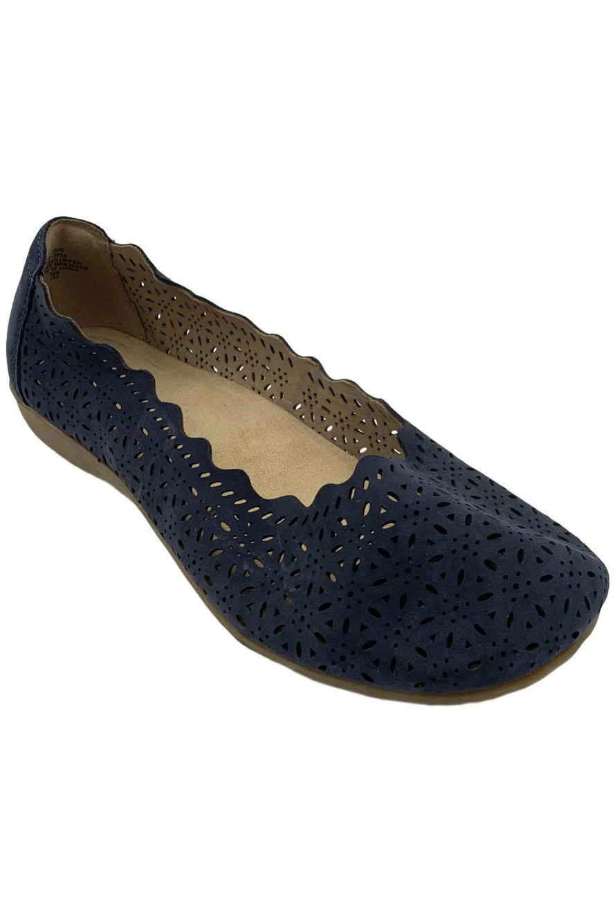 Earth Women's Bria Leather Perforated Slip-Ons Flat Navy - Medium